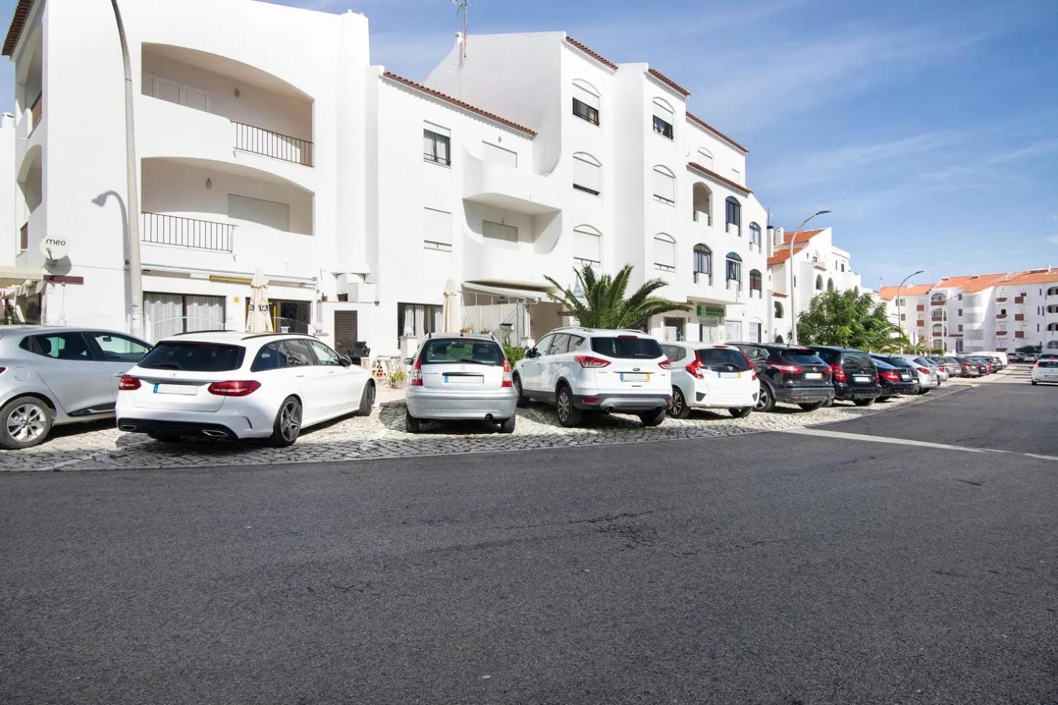 Blue Wave Escape Apartment Albufeira Exterior foto
